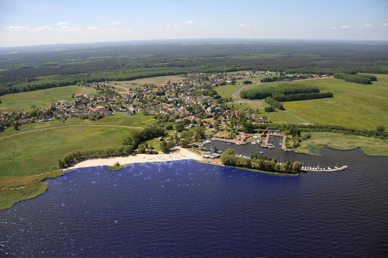 Ostseeferienhaus Oberes Apartment Mönkebude Exteriör bild